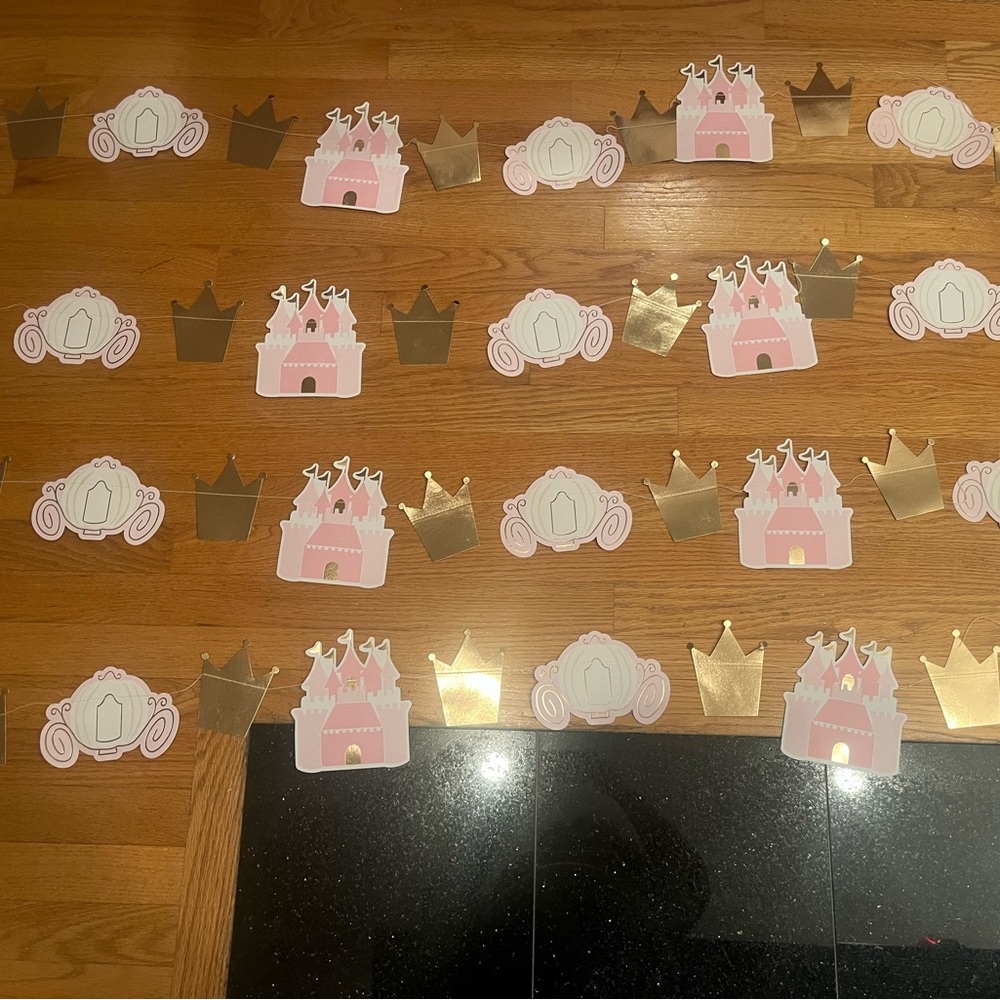 Princess/castle party pack - 4 banners/garland & 5 pink table cloth 82 inch x60